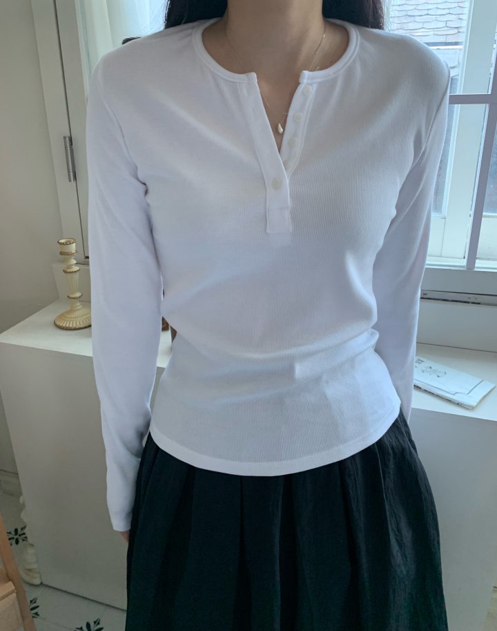 Allu - Korean Women Fashion - #romanticstyle - Ribbed Button Tee - 11