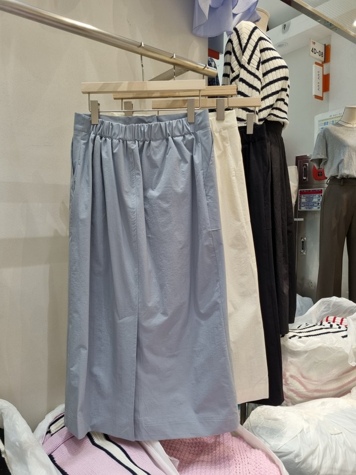 Allu - Korean Women Fashion - #thatsdarling - Pocket Span Skirt - 2