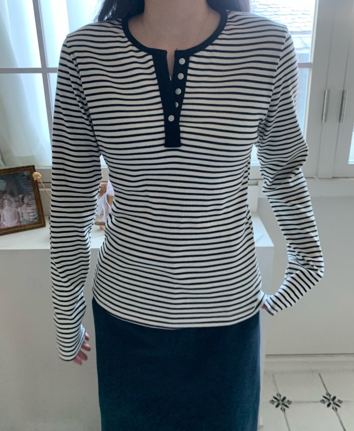 Allu - Korean Women Fashion - #momslook - Ribbed Stripe Button Tee - 4