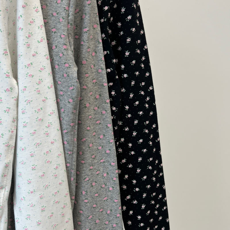 Another Avenue - Korean Women Fashion - #momslook - Flower Dot Tee - 2