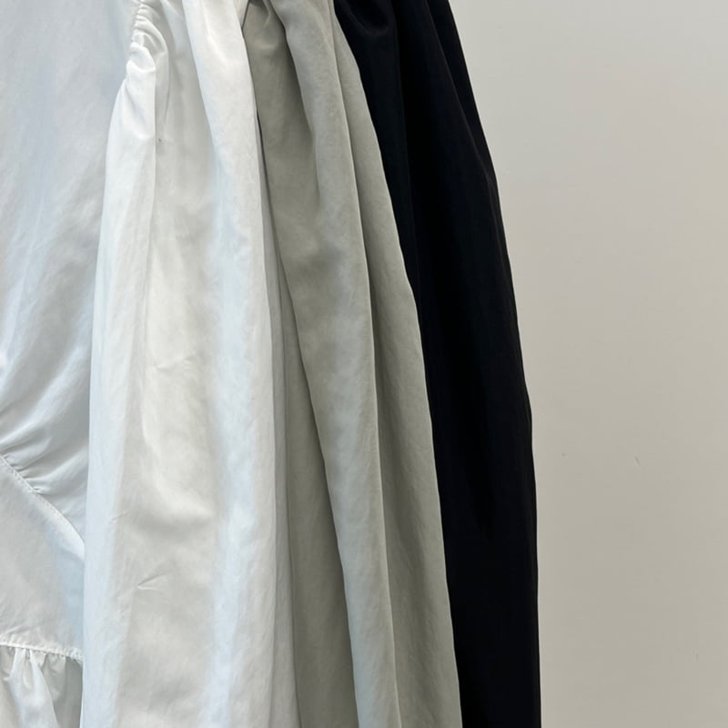 Another Avenue - Korean Women Fashion - #womensfashion - Cecil Back Slit Blouse - 2
