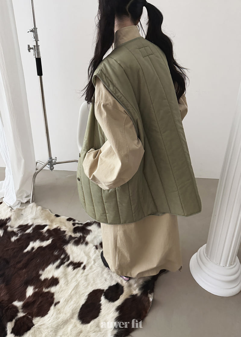 Auver_Fit - Korean Women Fashion - #momslook - Stripe Quilted Vest - 4