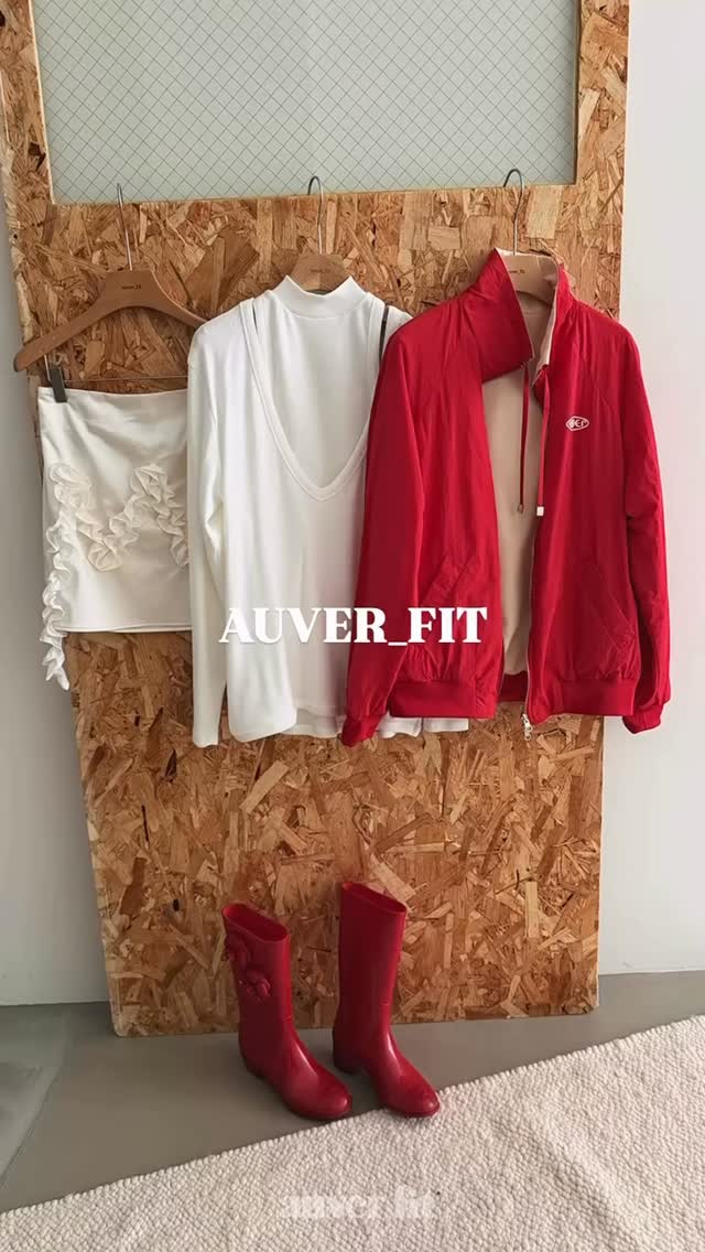 Auver_Fit - Korean Women Fashion - #momslook - V-Neck Layered Tee - 8