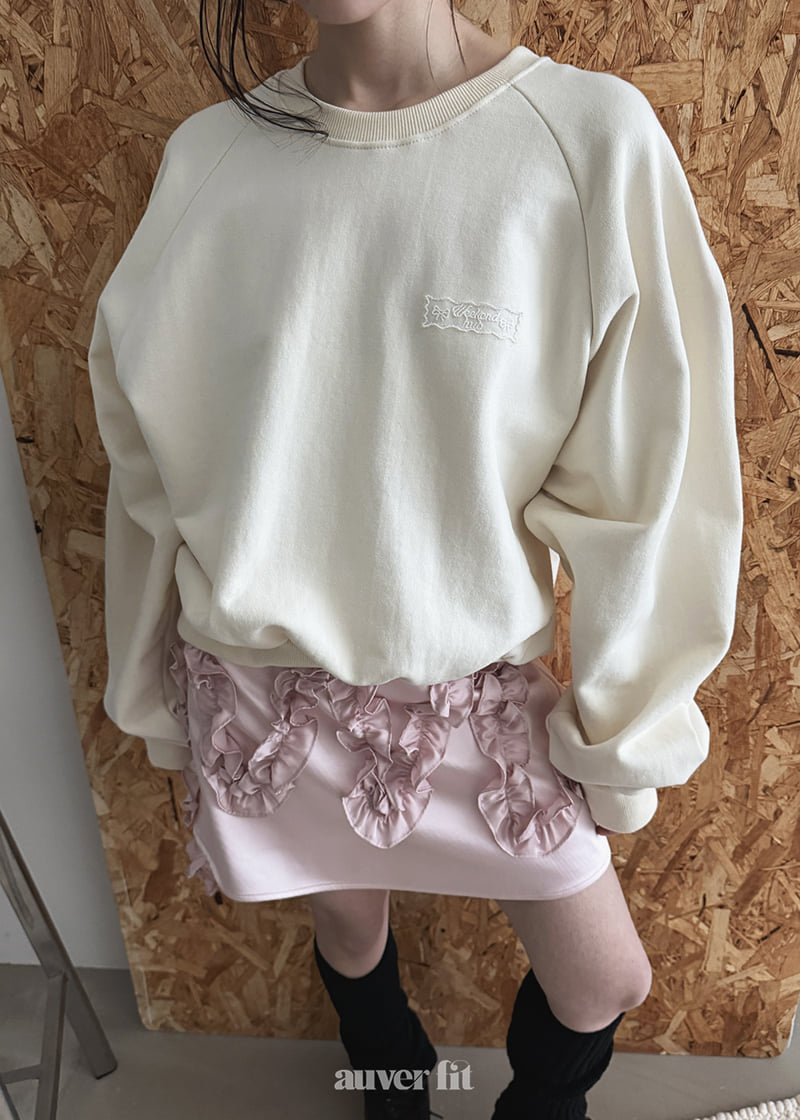 Auver_Fit - Korean Women Fashion - #momslook - Wappen Lace Raglan Sweatshirt - 2