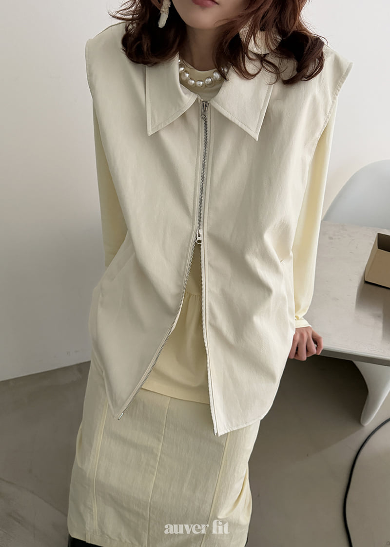 Auver_Fit - Korean Women Fashion - #thelittlethings - Glossy Shirt Vest - 7