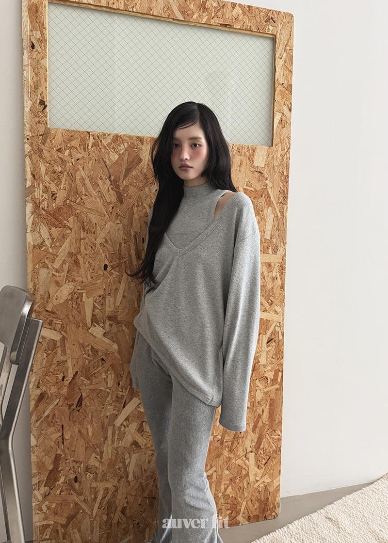 Auver_Fit - Korean Women Fashion - #womensfashion - V-Neck Layered Tee - 7