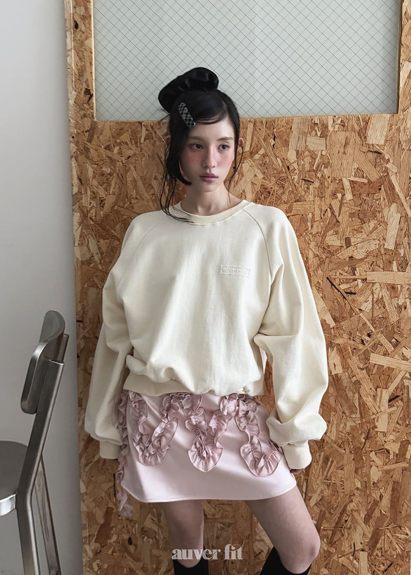 Auver_Fit - Korean Women Fashion - #womensfashion - Wappen Lace Raglan Sweatshirt - 3