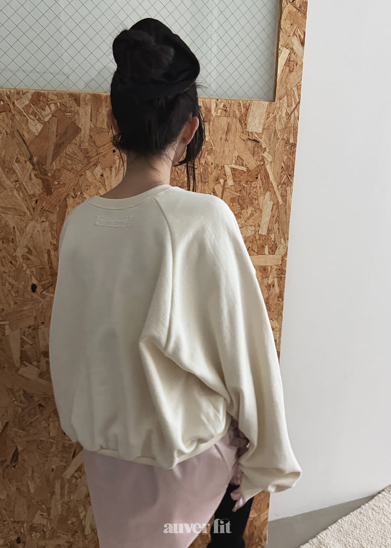 Auver_Fit - Korean Women Fashion - #womensfashion - Wappen Lace Raglan Sweatshirt - 5