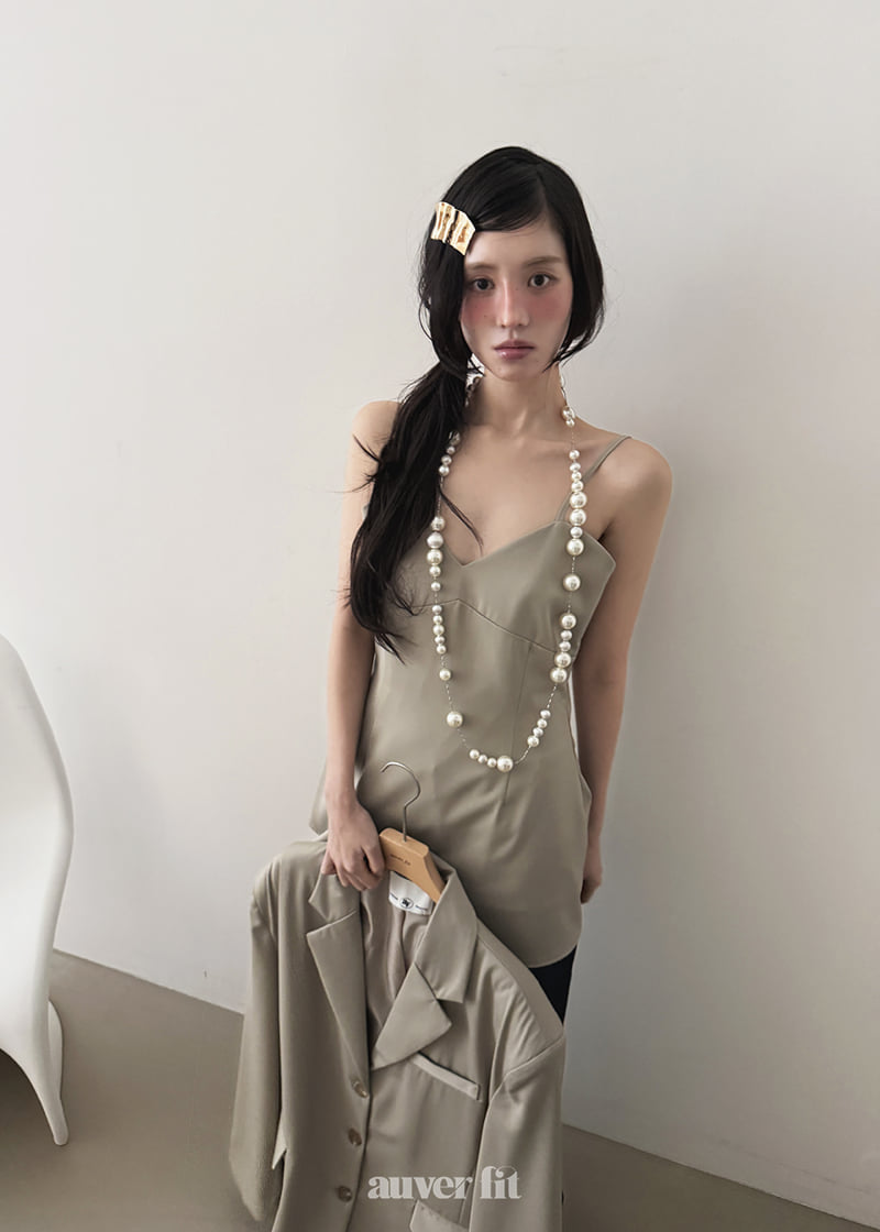 Auver_Fit - Korean Women Fashion - #womensfashion - Tailored Line Sleeveless - 2