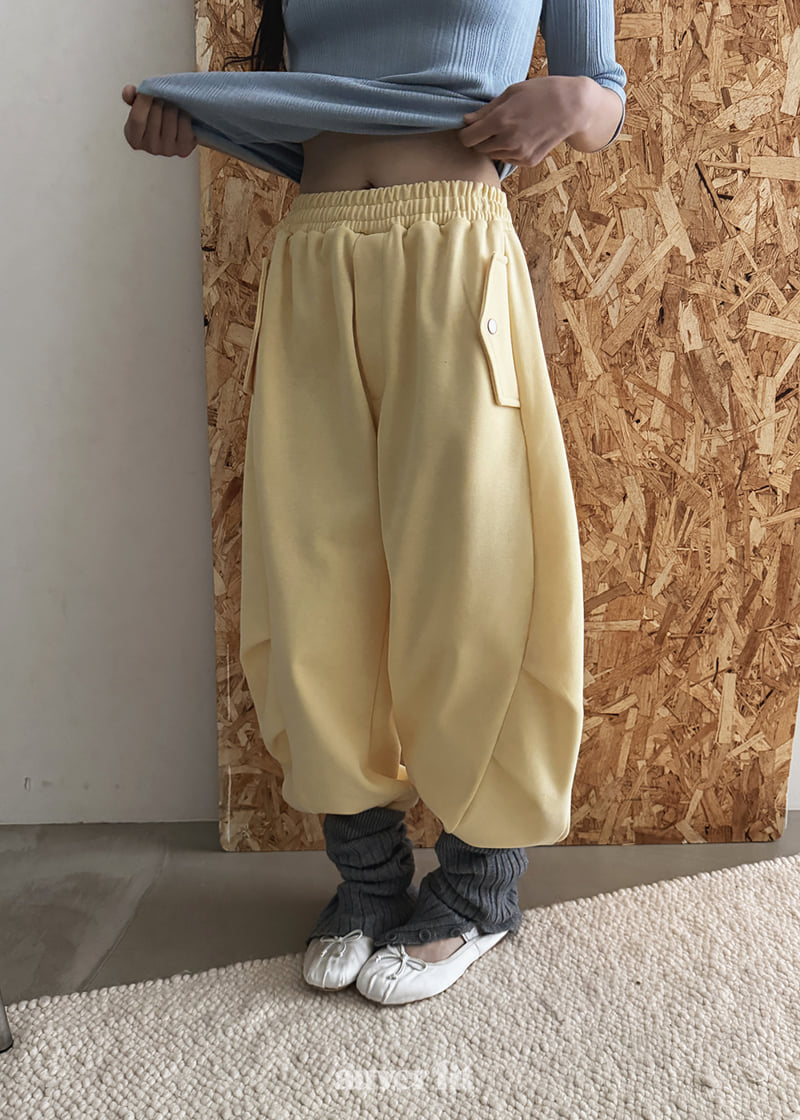 Auver_Fit - Korean Women Fashion - #womensfashion - Curved Training Pants - 5