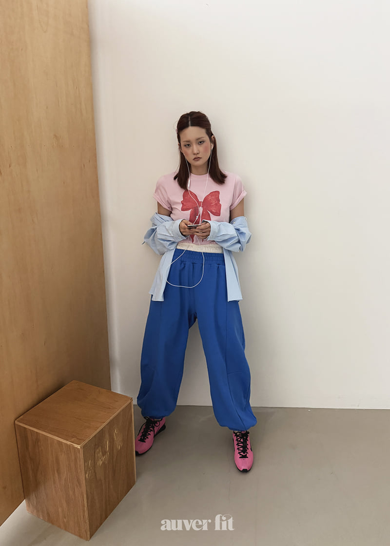 Auver_Fit - Korean Women Fashion - #womensfashion - Ribbon Heart Tee