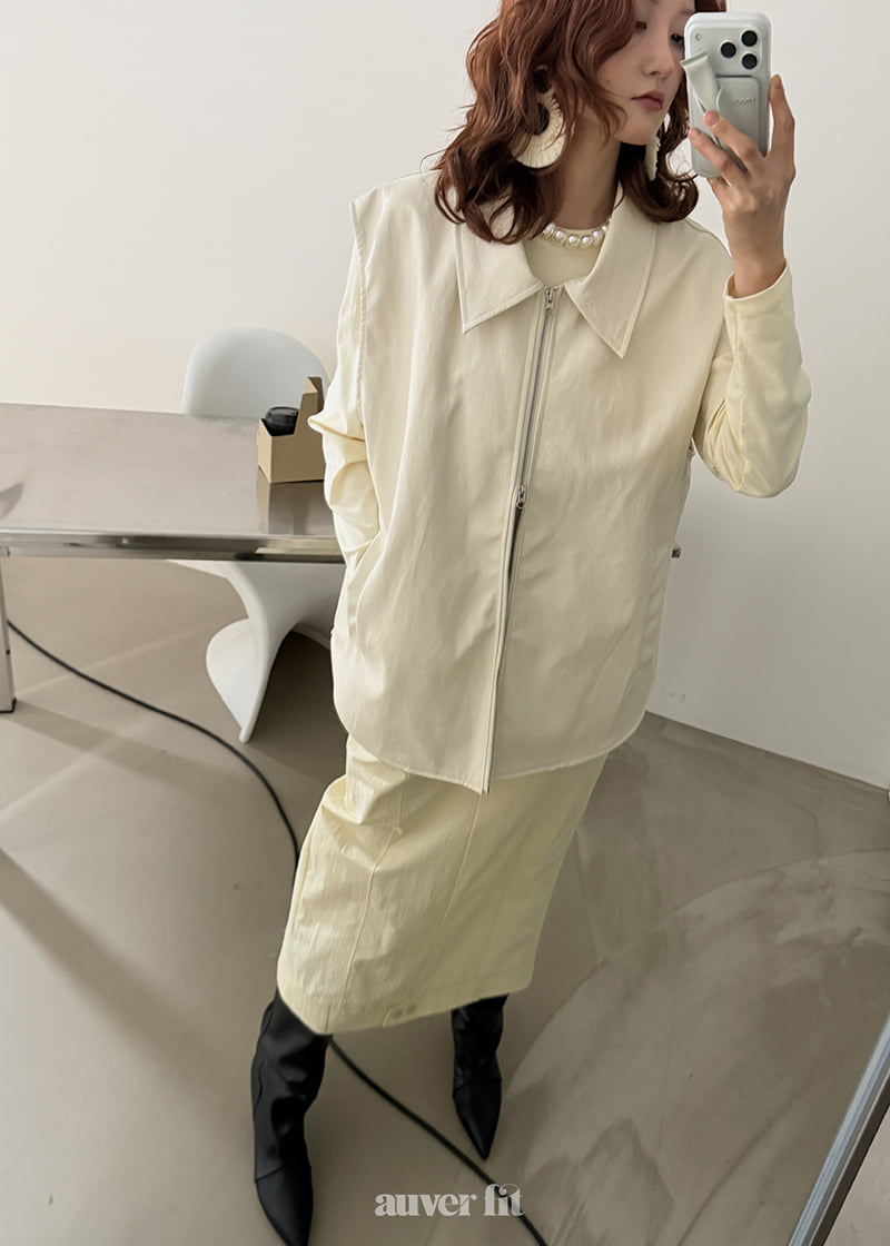 Auver_Fit - Korean Women Fashion - #womensfashion - Glossy Shirt Vest - 9