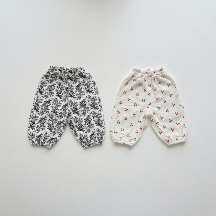 Azalea - Korean Children Fashion - #discoveringself - Cherry Bubble Pants - 2