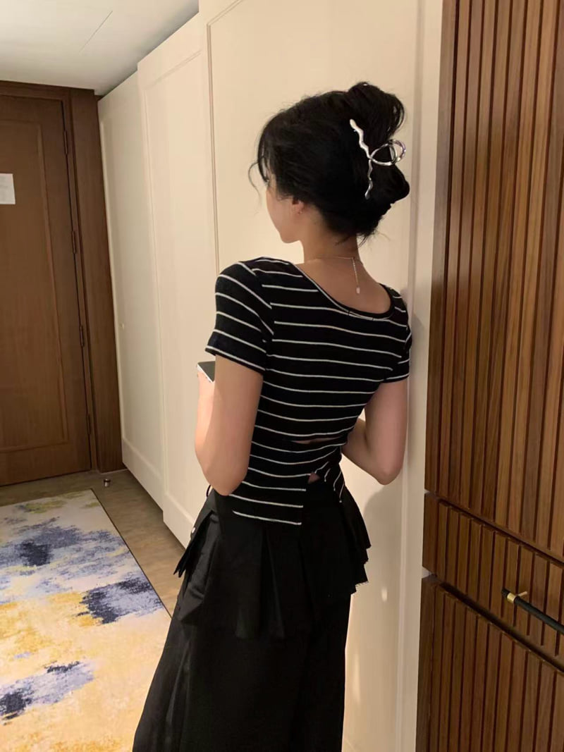 Badcalm - Korean Women Fashion - #momslook - Back Slit Tee - 3