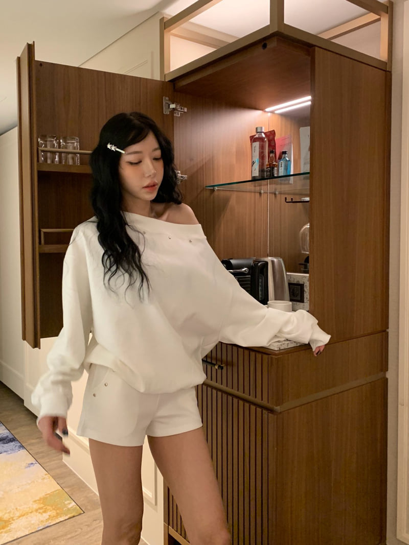Badcalm - Korean Women Fashion - #restrostyle - Piece Shoulder Set - 9