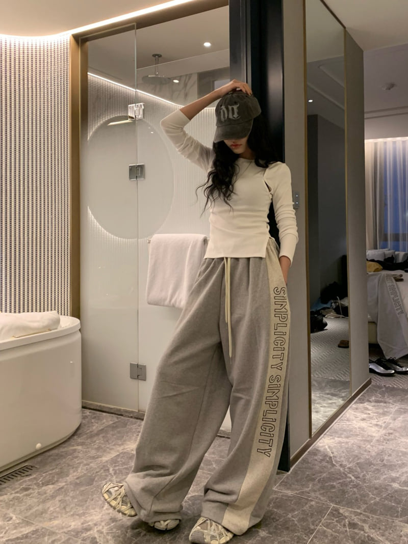 Badcalm - Korean Women Fashion - #restrostyle - City Embroidery Pants - 4