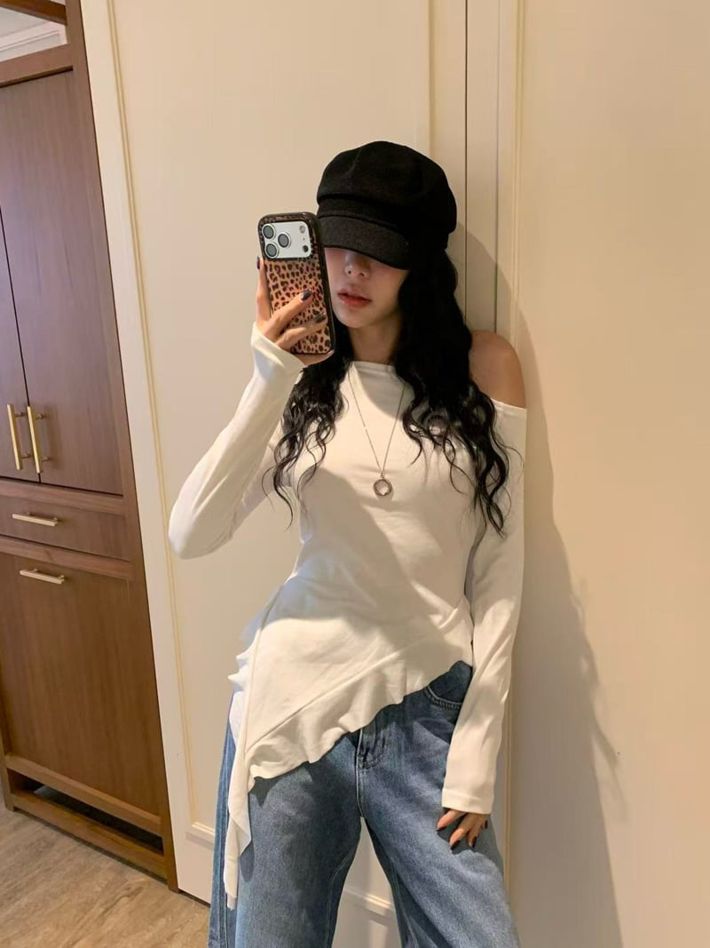 Badcalm - Korean Women Fashion - #womensfashion - Fringe Off-Shoulder Tee - 9
