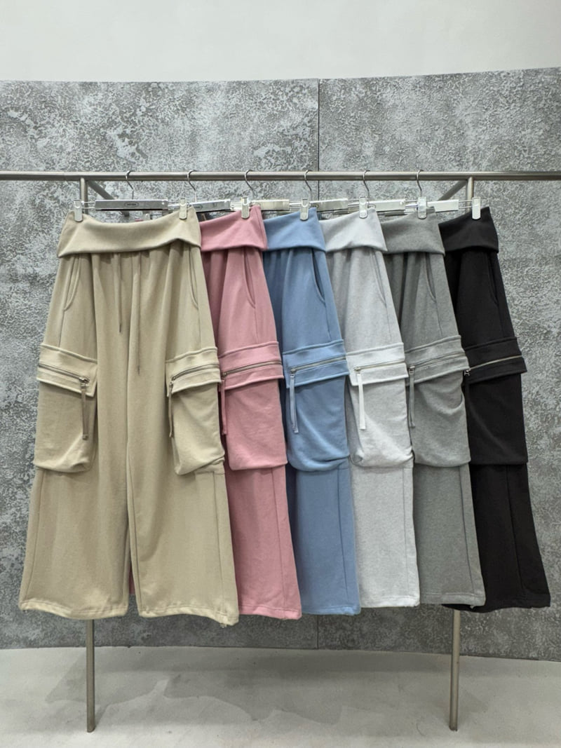 Badcalm - Korean Women Fashion - #womensfashion - Cargo Jogger Pants - 12