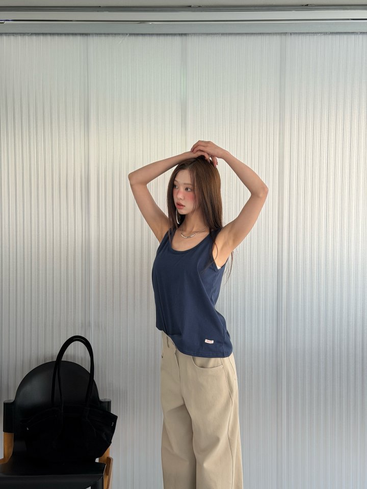 Baguette - Korean Women Fashion - #momslook - Silket U-Neck Sleeveless Top - 3