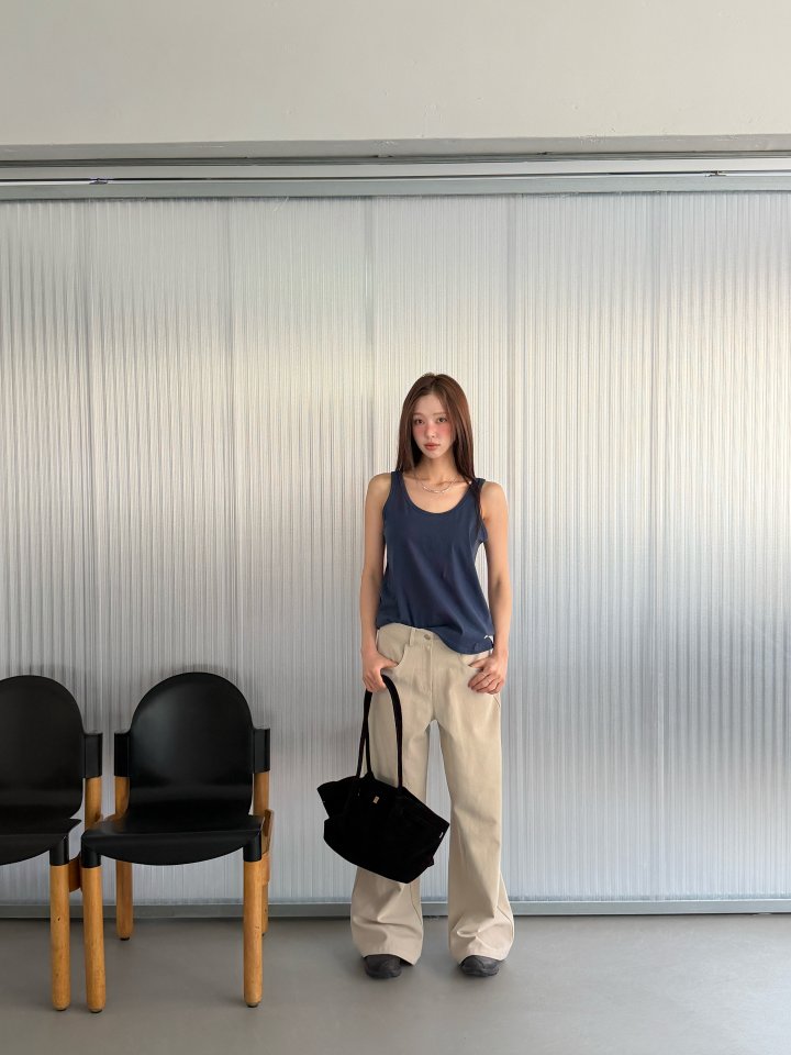 Baguette - Korean Women Fashion - #momslook - Silket U-Neck Sleeveless Top - 5