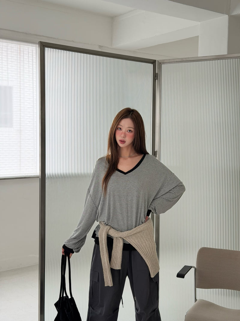 Baguette - Korean Women Fashion - #momslook - Cinnamon Sweatshirt - 3