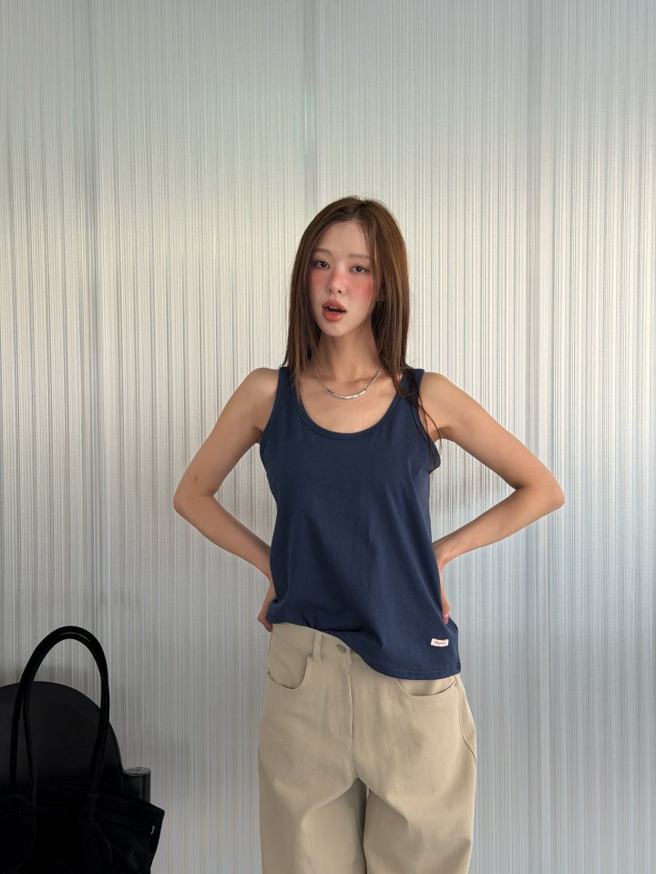 Baguette - Korean Women Fashion - #womensfashion - Silket U-Neck Sleeveless Top - 2