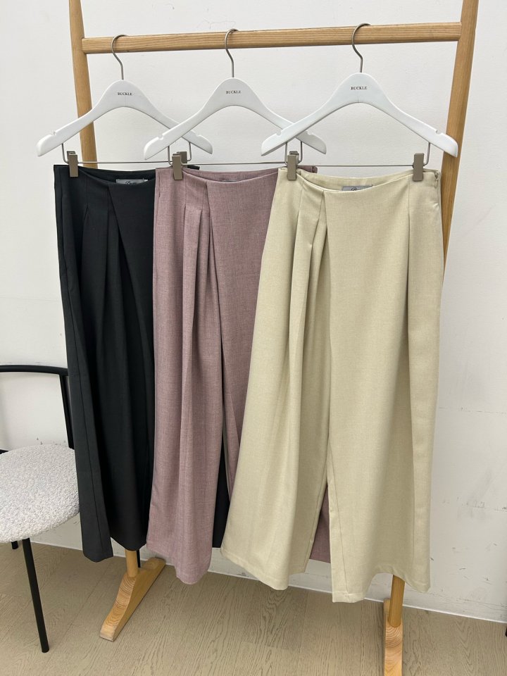 Buckle - Korean Women Fashion - #womensfashion - Asymmetric Slacks