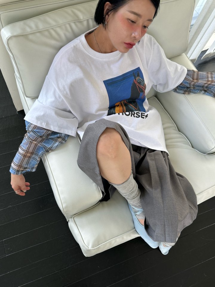 Chavi - Korean Women Fashion - #momslook - Horse Double Layer Tee - 7