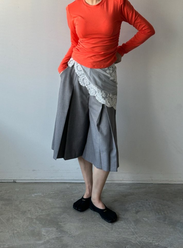 Chavi - Korean Women Fashion - #womensfashion - Pleated Bermuda Pants - 4