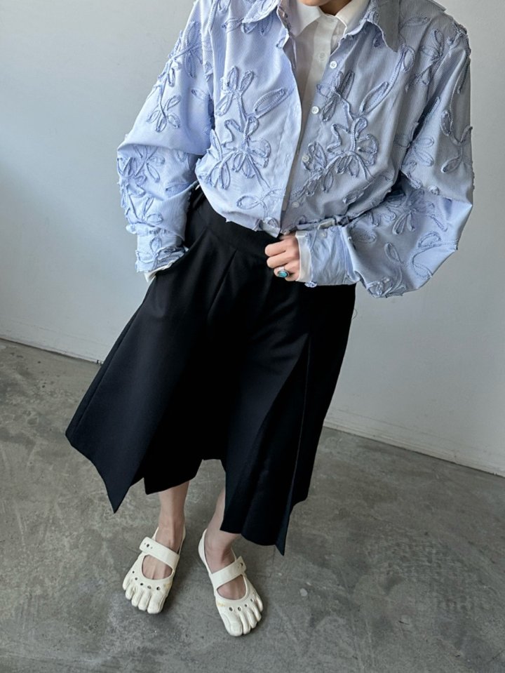 Chavi - Korean Women Fashion - #restrostyle - Blue Embroidery Double Shirt - 9