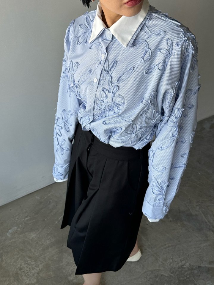 Chavi - Korean Women Fashion - #romanticstyle - Blue Embroidery Double Shirt - 10