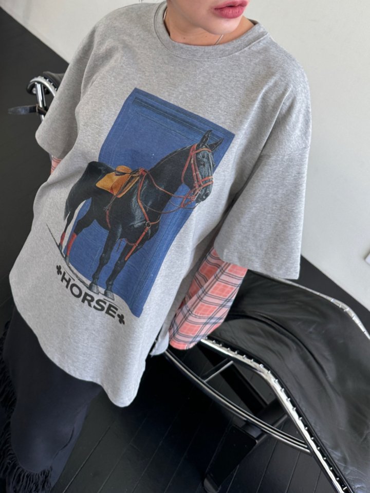 Chavi - Korean Women Fashion - #vintagekidsstyle - Horse Double Layer Tee - 12