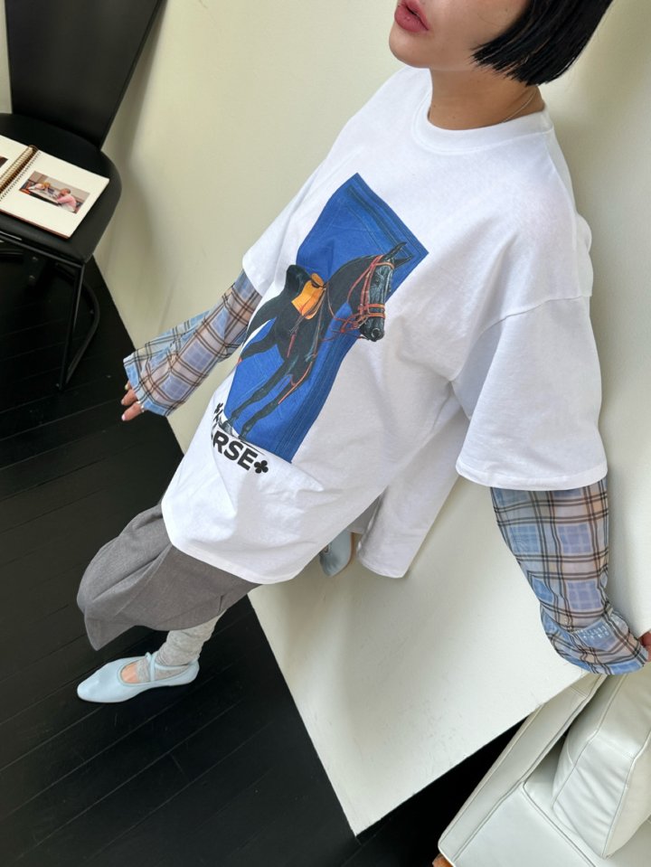 Chavi - Korean Women Fashion - #momslook - Horse Double Layer Tee - 4