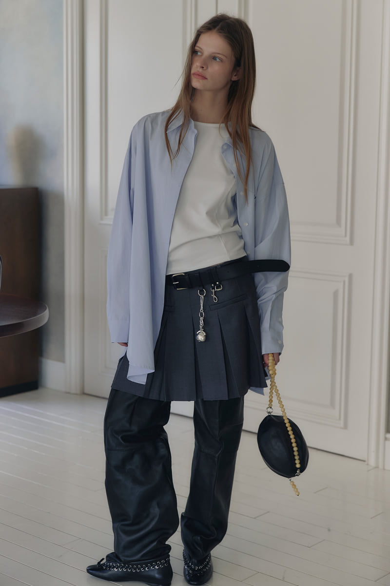 Connaught - Korean Women Fashion - #momslook - C Pocket Top - 8