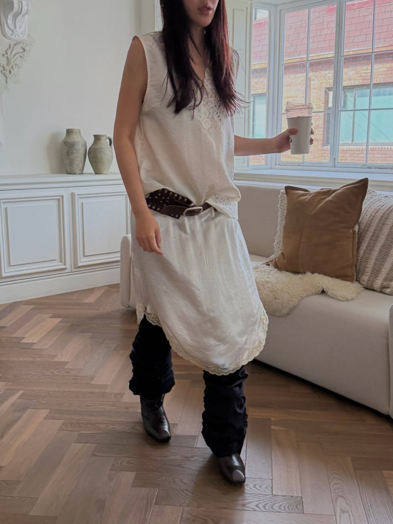 Connaught - Korean Women Fashion - #momslook - Annie Shirring Pants - 11