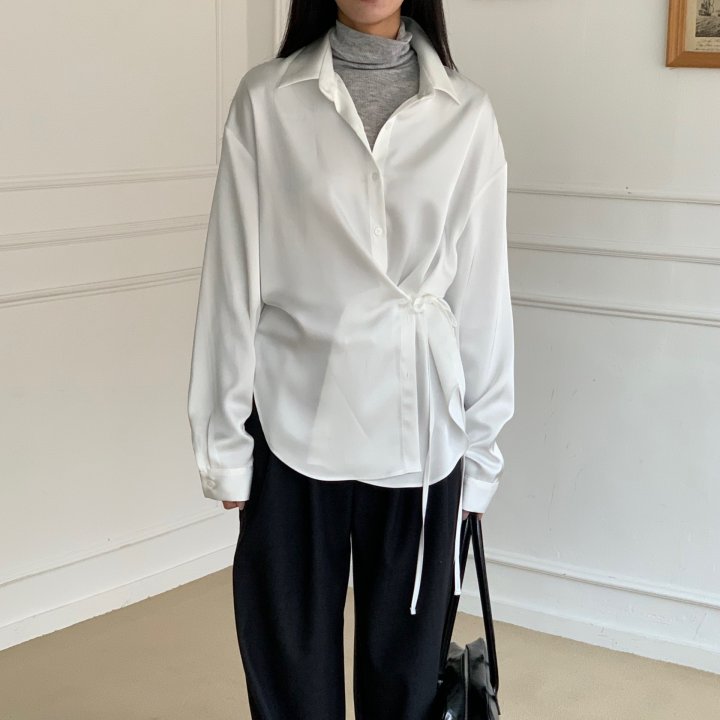 Cover - Korean Women Fashion - #momslook - Silhouette Wrap Blouse - 11