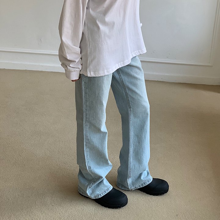 Cover - Korean Women Fashion - #thatsdarling - Vintage Loose Denim Pants - 4