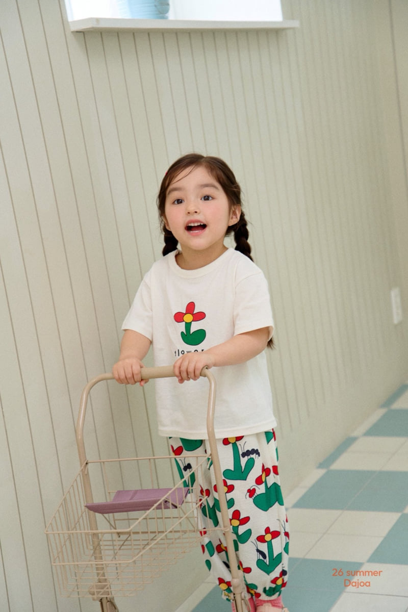 Dajoa - Korean Children Fashion - #kidsstore - Flower Top Bottom Set - 2
