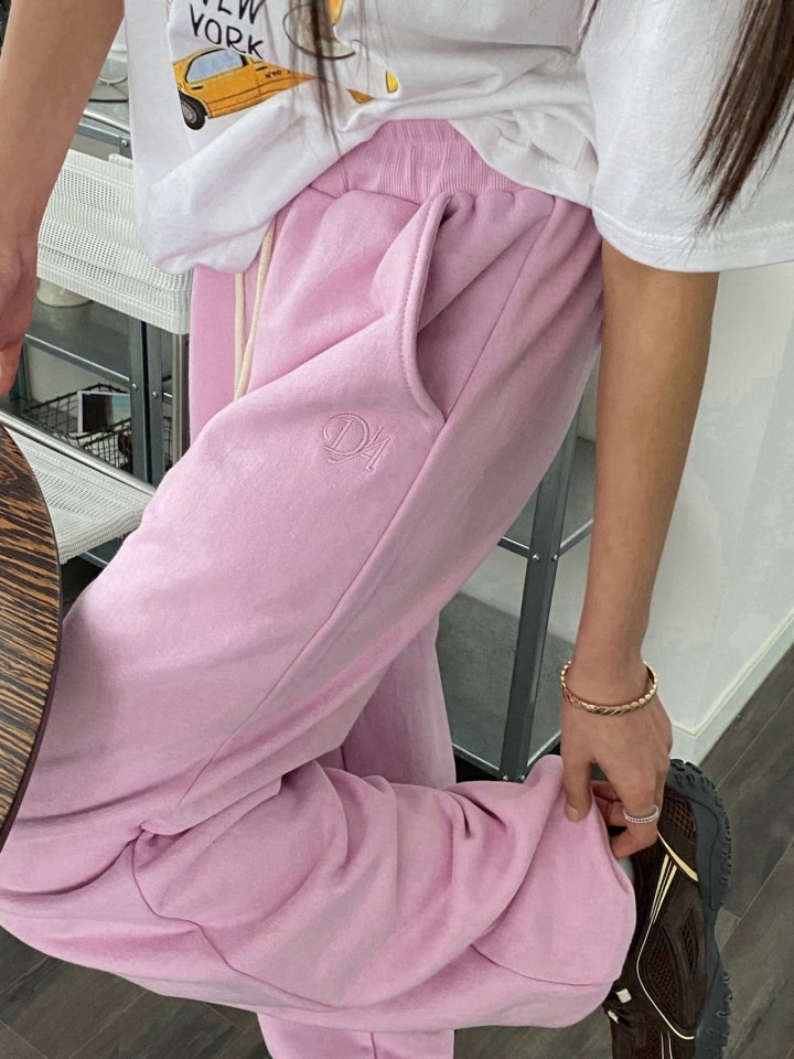 Diana - Korean Women Fashion - #momslook - Abang Jogger Pants - 3