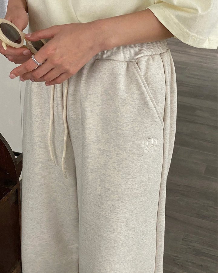 Diana - Korean Women Fashion - #vintageinspired - Abang Jogger Pants - 9