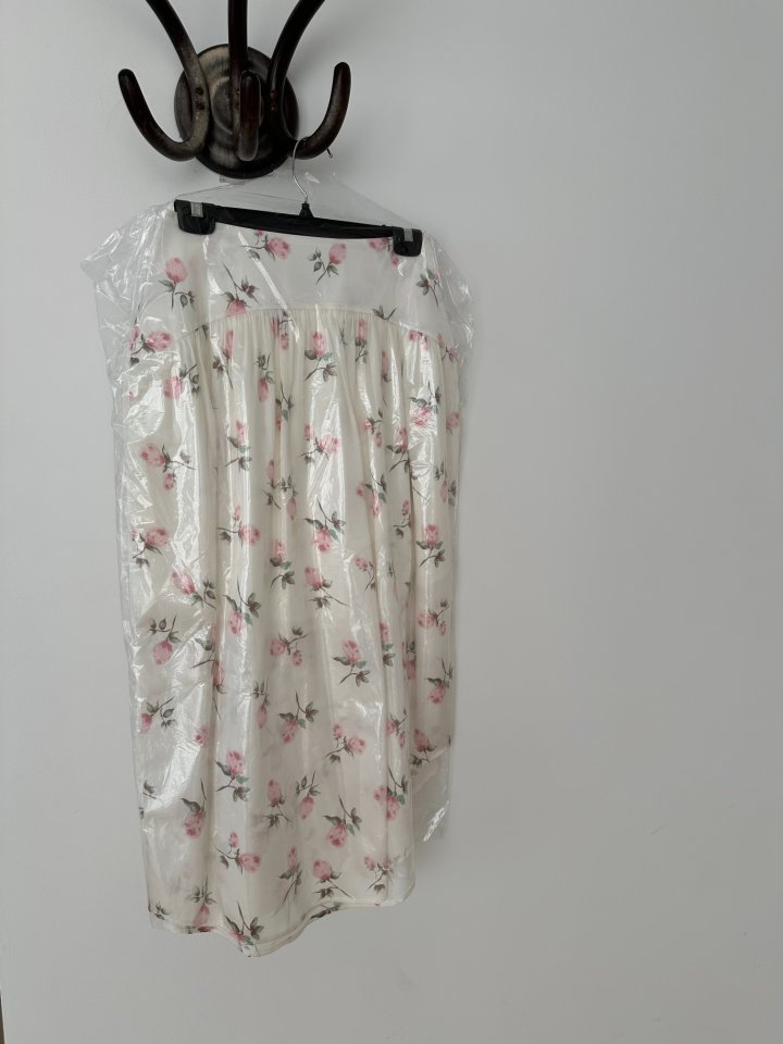Dress U - Korean Women Fashion - #momslook - Rose Silky Skirt