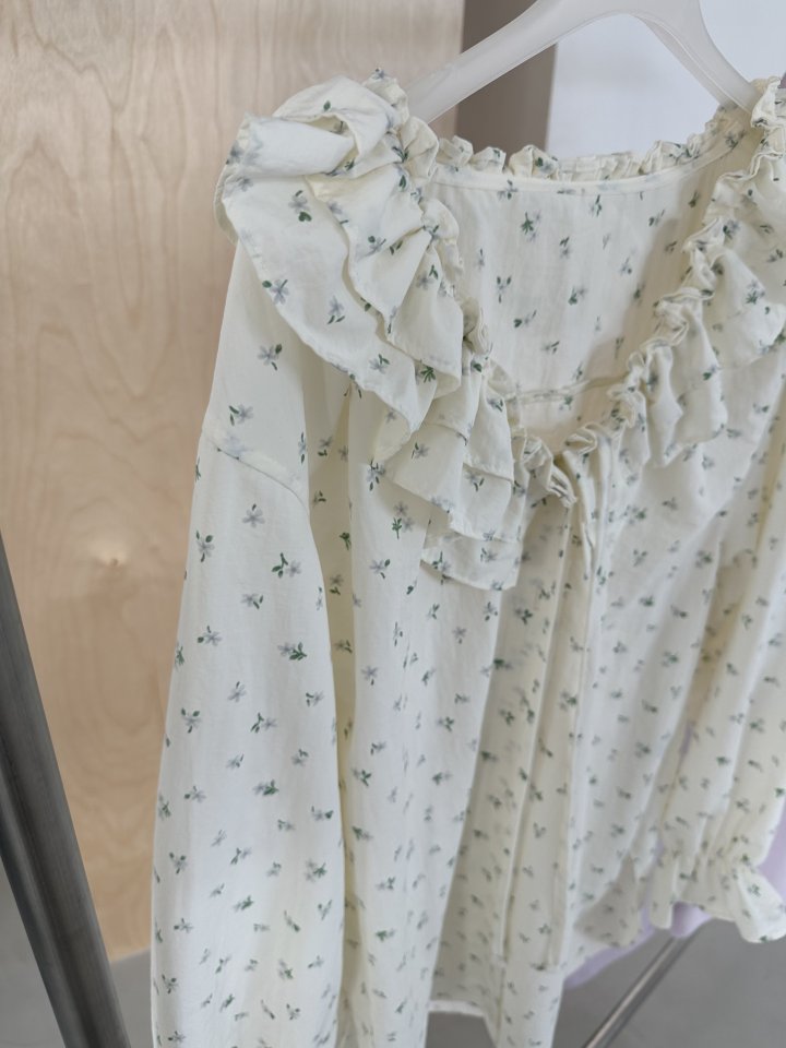 Dress U - Korean Women Fashion - #momslook - Ruffle Frill Flower Blouse - 3