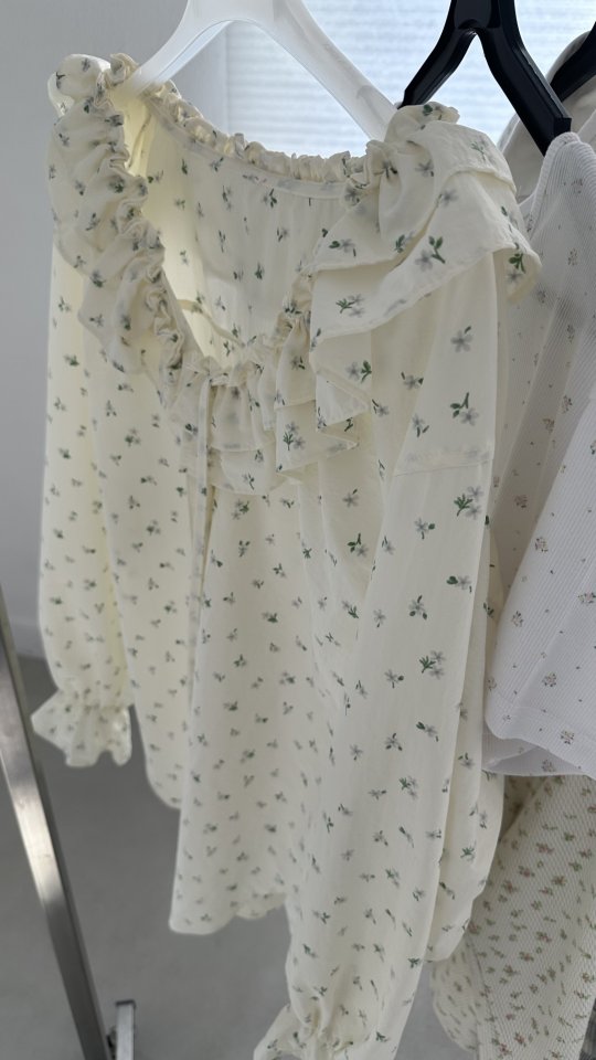 Dress U - Korean Women Fashion - #womensfashion - Ruffle Frill Flower Blouse - 6