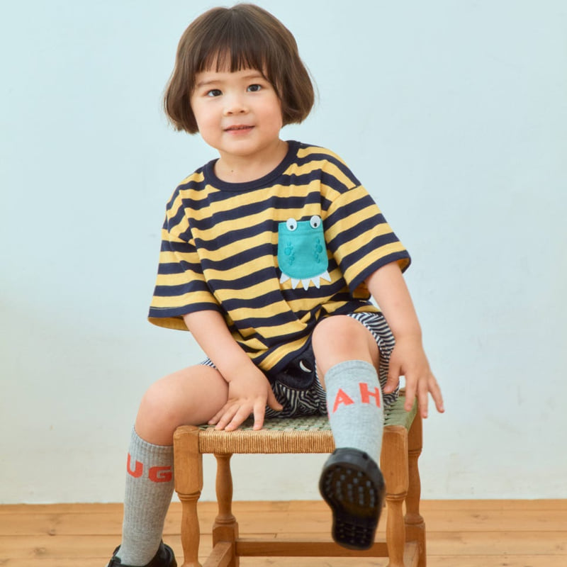 Firstblue - Korean Children Fashion - #kidsshorts - Pocket Dinosaur Short Sleeve Tee - 4