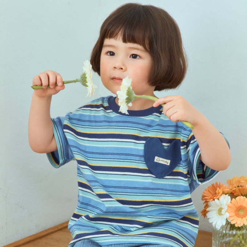 Firstblue - Korean Children Fashion - #magicofchildhood - Heart Pocket Stripe Tee - 2