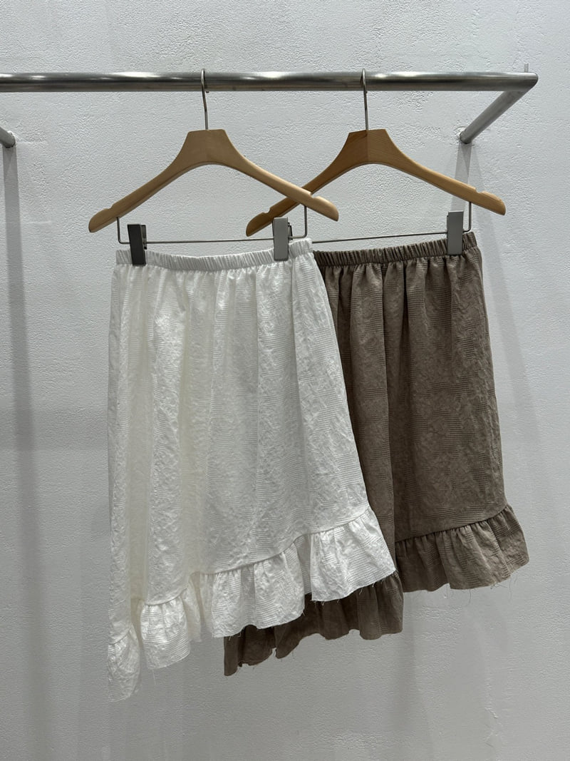 Flash - Korean Women Fashion - #vintagekidsstyle - Unbalanced Frill Skirt