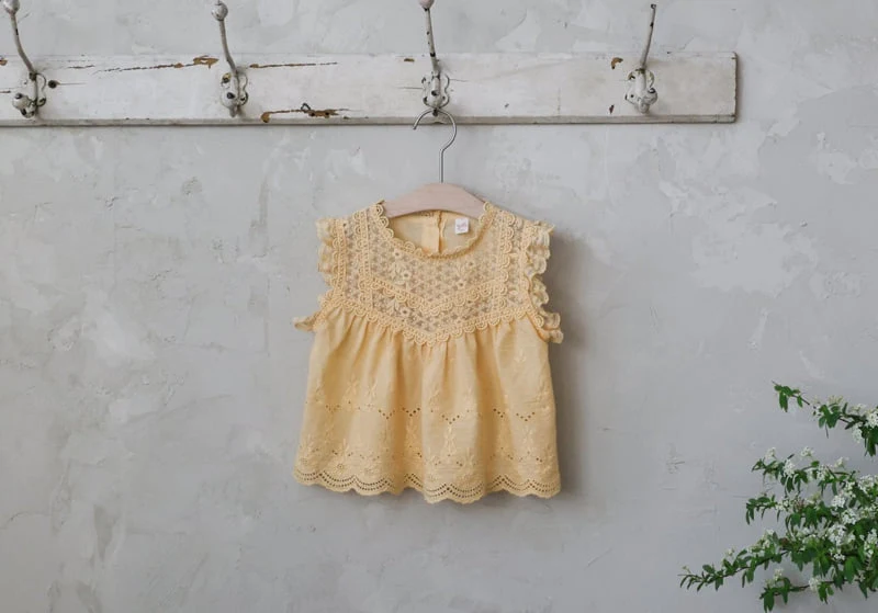 Flo - Korean Children Fashion - #minifashionista - Mio Blouse