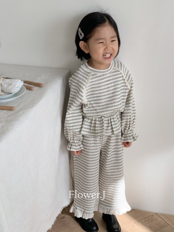 Flower J - Korean Children Fashion - #magicofchildhood - Lia Set-Up - 2
