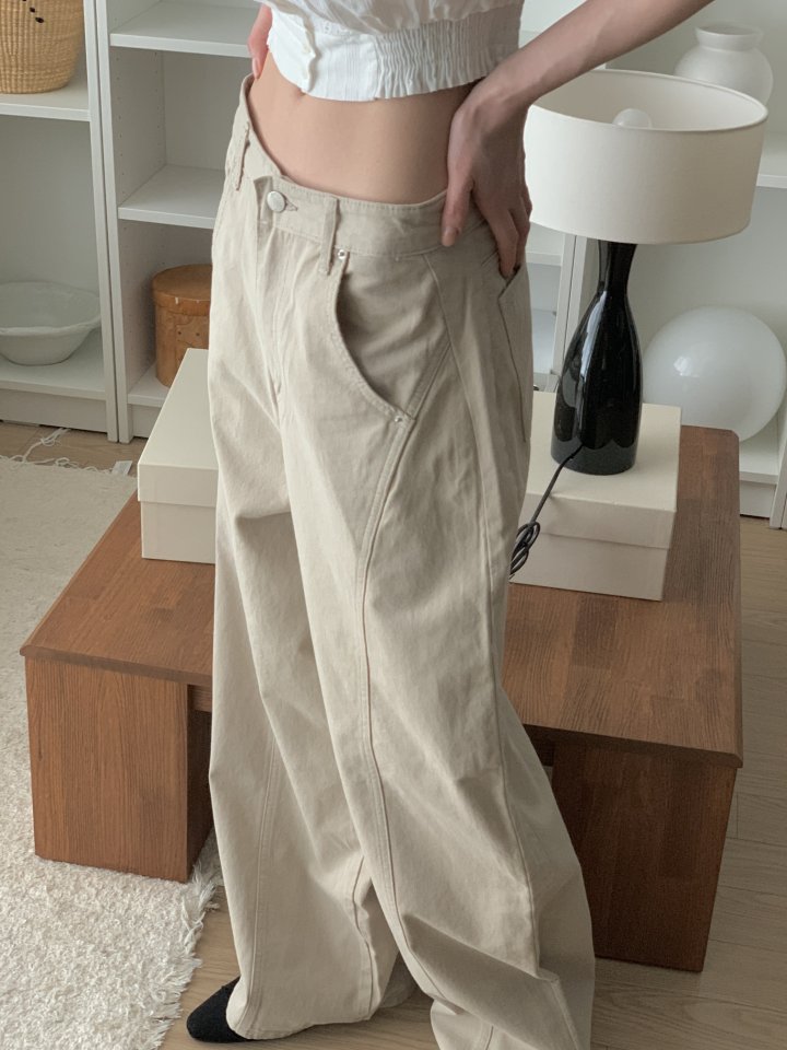 I'm here - Korean Women Fashion - #womensfashion - Seam Balloon Curve Cotton Pants - 4