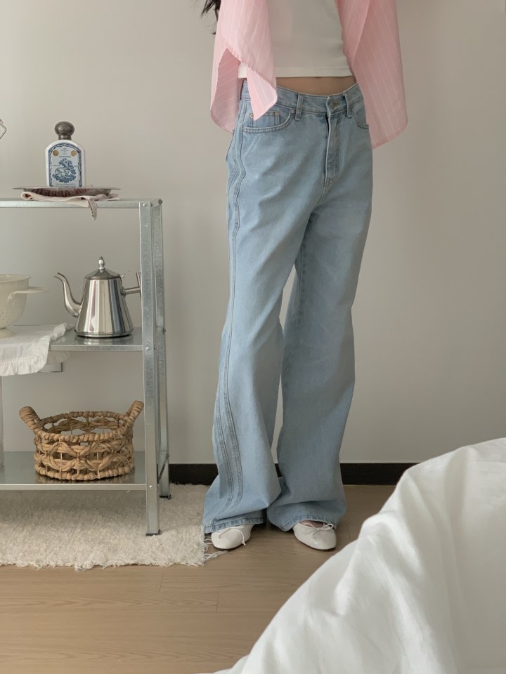 I'm here - Korean Women Fashion - #momslook - Two-Side Light Blue Bootcut Denim Pants - 4
